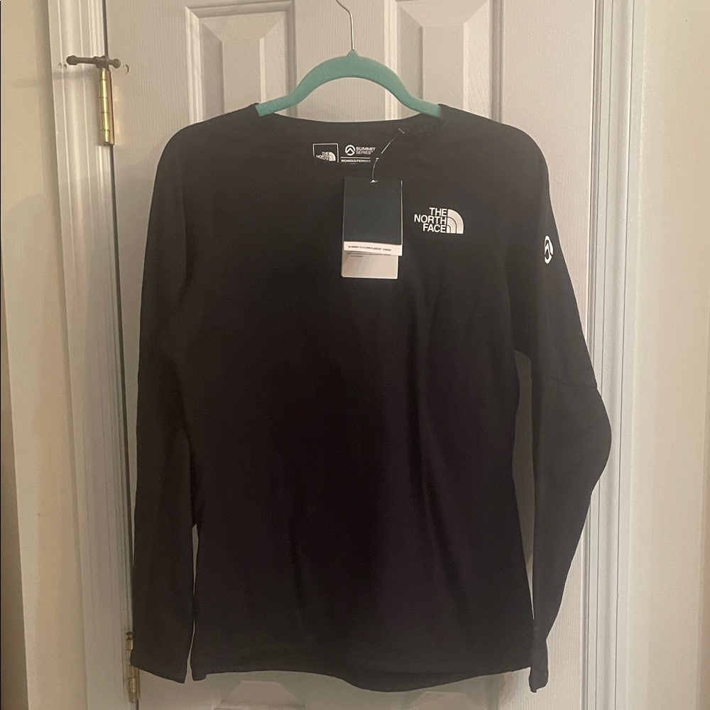 The North Face Futurefleece Black Crew Neck Top